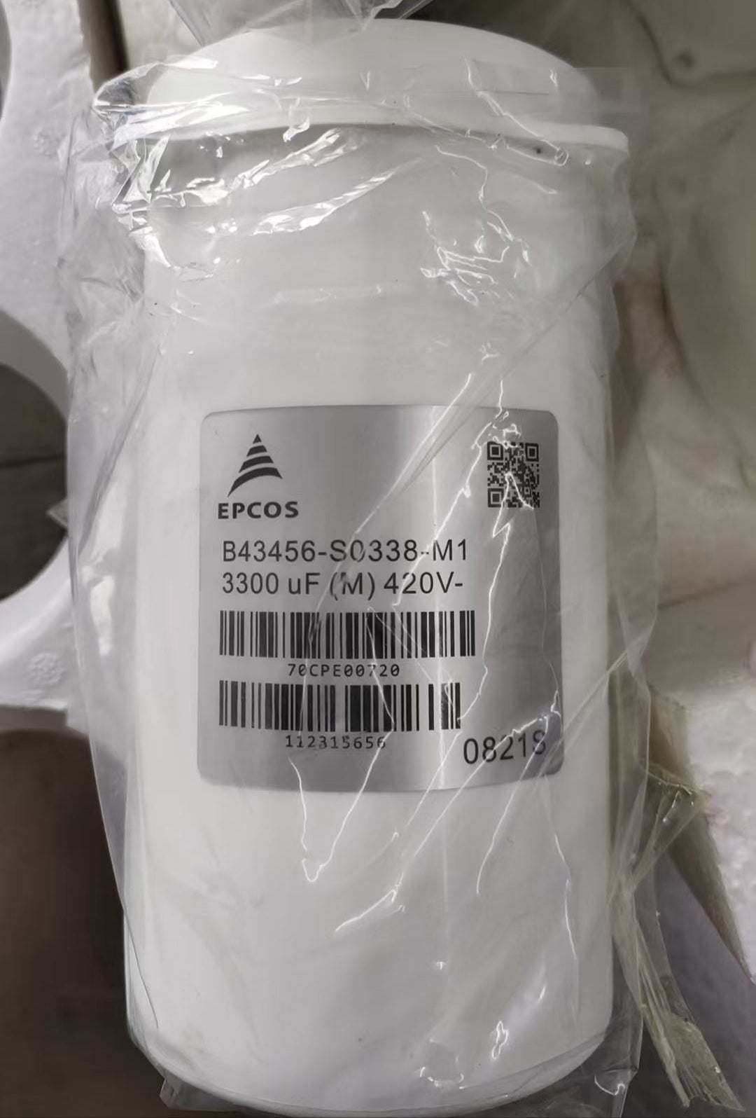 EPCOS B43456-S0338-M1 420V 3300uF Capacitor (12 Pieces)