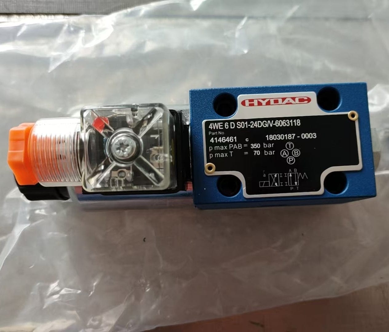 Hydac 4WE6DS01-24DG/V 6063118 SPOOL VALVE