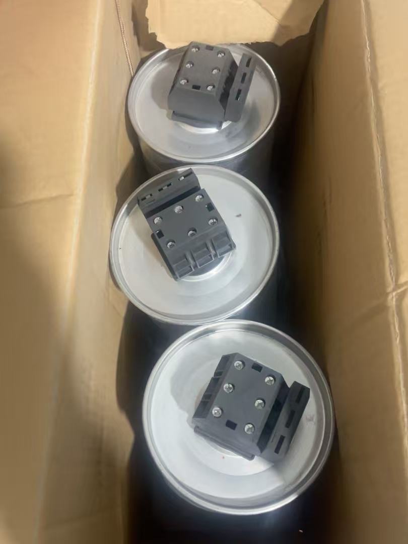 ELECTRONICON 275.269-416600/221K0 Capacitor - Pack of 3