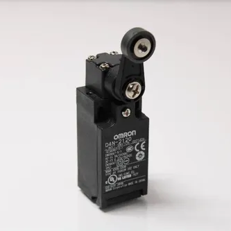 OMRON D4N-2120 Safety Limit Switch, 1NC/1NO, IP67 Protection, Roller Lever