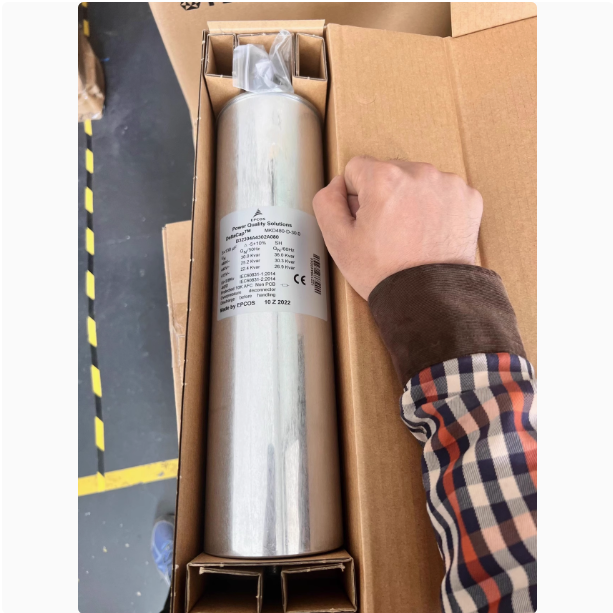 EPCOS B32304A4302A080 MKD480-D-30.0 480V 3×138uF Capacitor