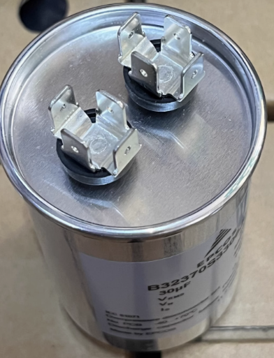 EPCOS B32370S3306J030 30UF 330V/460V AC Capacitor (12 Pieces)