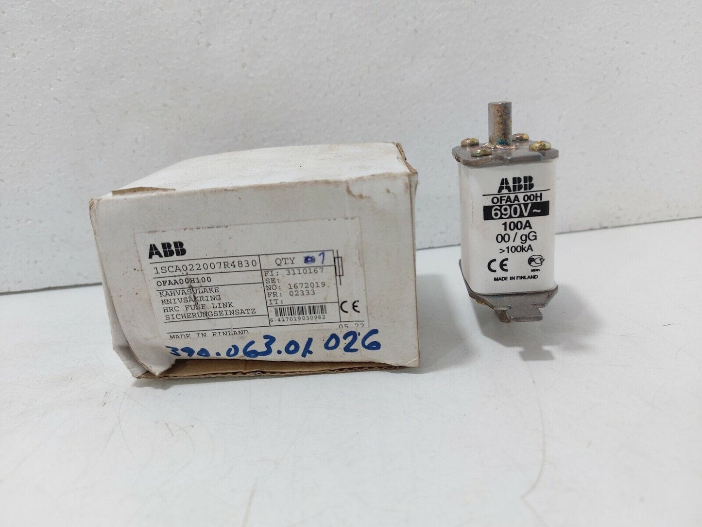 ABB OFAA00H 50A 3pcs ABB OFAA 00H 50A 09712364 Fuses (3 Pieces)