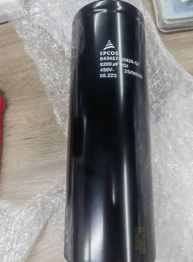EPCOS Aluminum Electrolytic Capacitors EPCOS B43457-S5828-Q1 8200µF 450V Capacitor