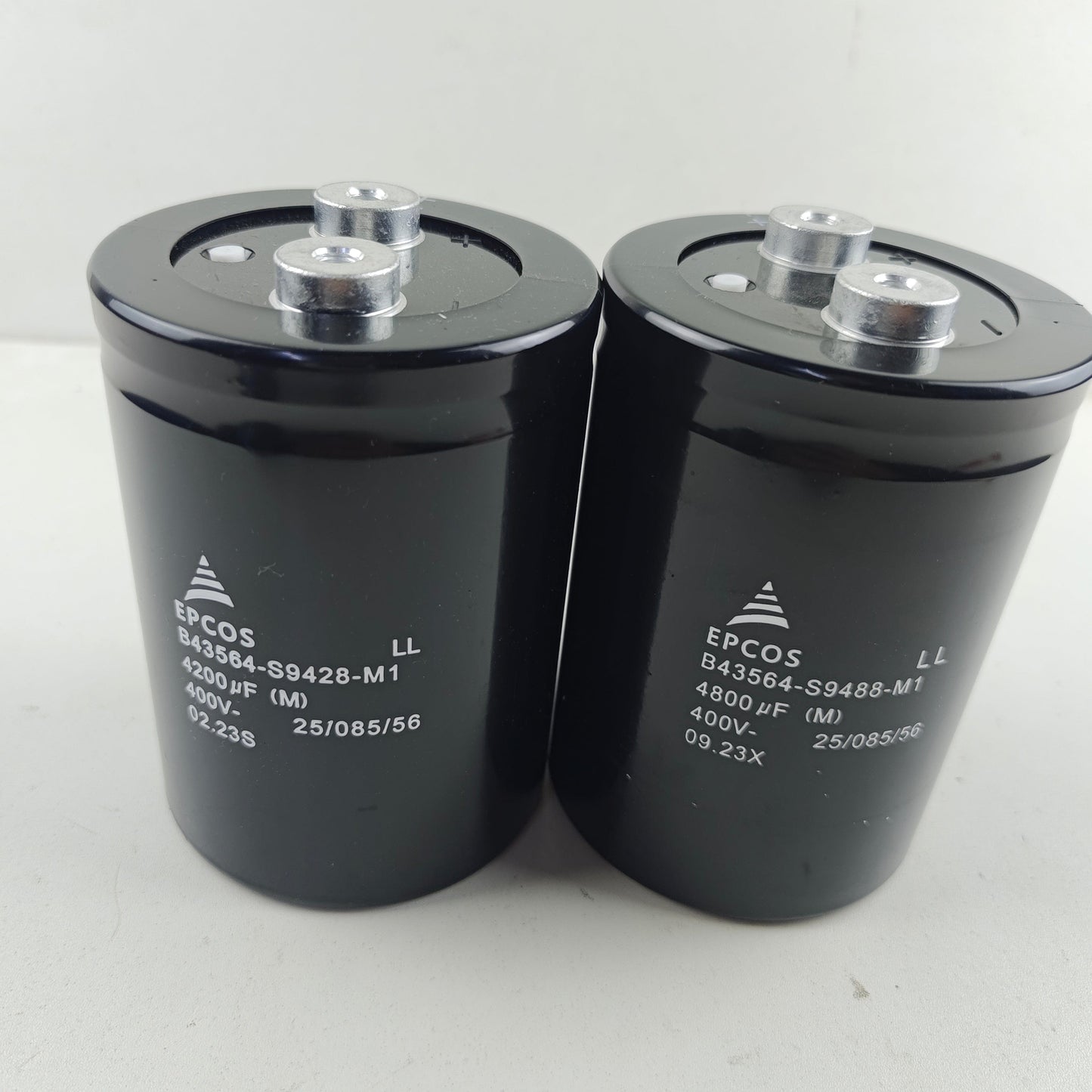 EPCOS EPCOS B43564-S9488-M1 400V 4800uF Capacitor Fuses