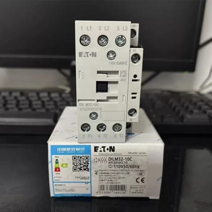 Eaton Moeller DILM32-10C XTCE032CC10 200-240VDC Contactor