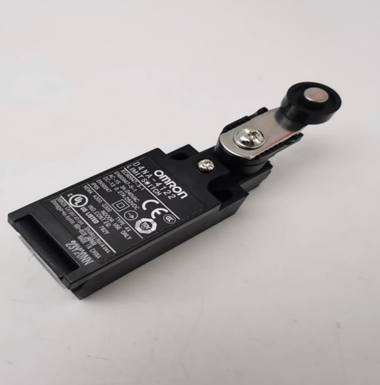OMRON D4N-4122 Safety Limit Switch, 1NC/1NO, IP67 Protection, Roller Lever Actuator