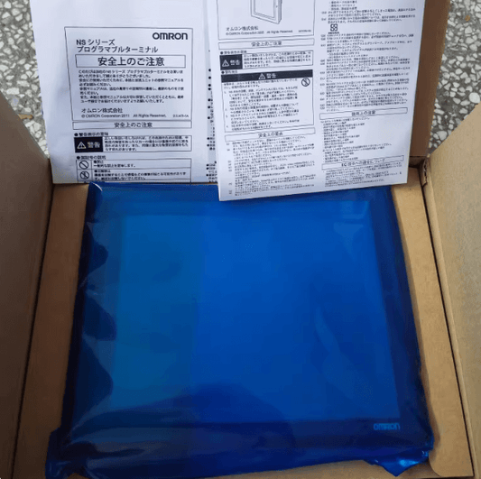 OMRON NS12-TS00B-V2-932 NS Series Programmable Terminal, 12.1-inch TFT Color LCD, 800x600 SVGA, Black Case