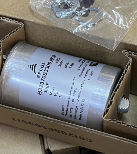 EPCOS B32370S3306J030 30UF 330V/460V Capacitor (12 Pieces)