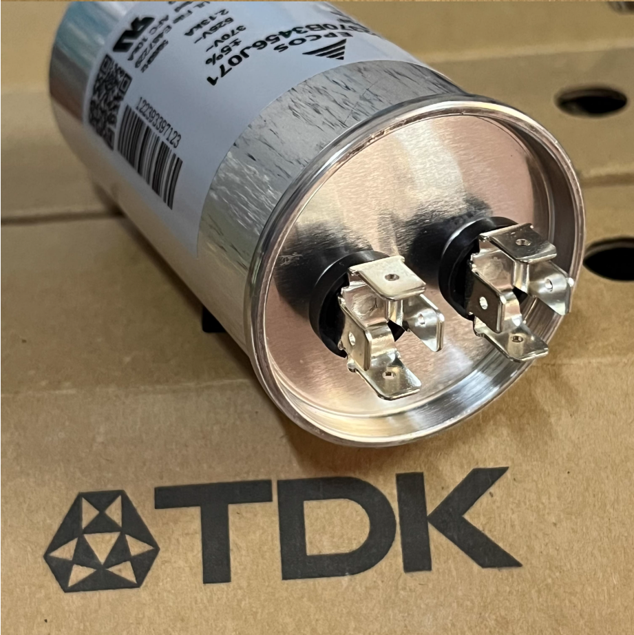 EPCOS B32370B3456J071 45UF 525V AC Capacitor (12 Pieces)