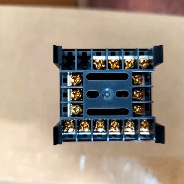 CHROMALOX CHROMALOX 6040-S0R000 CONTROLLER TEMPERATURE