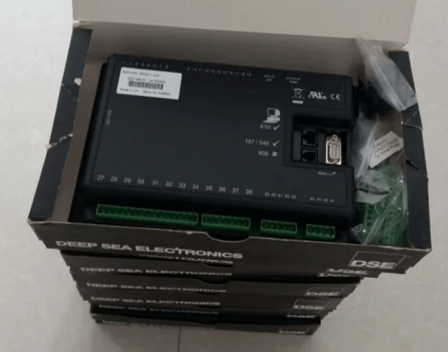 Deep Sea Deep Sea Electronics DSE5220 Auto Transfer Switch & Mains Control Module — Obsolete (Replaced by DSE8660 MKII)