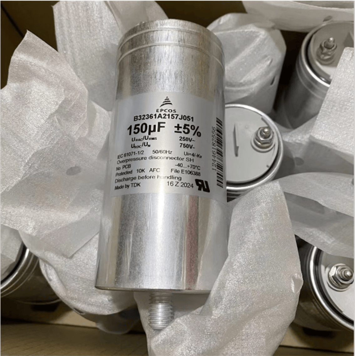 EPCOS EPCOS B32361A2157J051 50uF 330VAC Capacitor (24 Pieces)