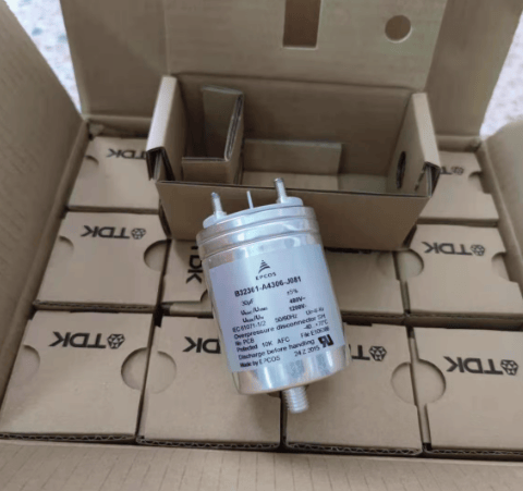 EPCOS EPCOS B32362-A4306-J080 30UF480VAC 1200V Capacitor (12 Pieces)