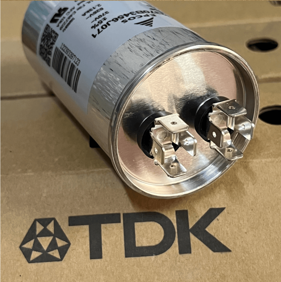 EPCOS EPCOS B32370B3456J071 45UF 525V AC Capacitor (12 Pieces)