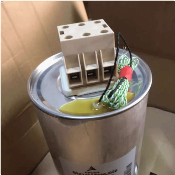 EPCOS EPCOS B32377A7756J020 3X75UF±5%720V/1020VAC Capacitor