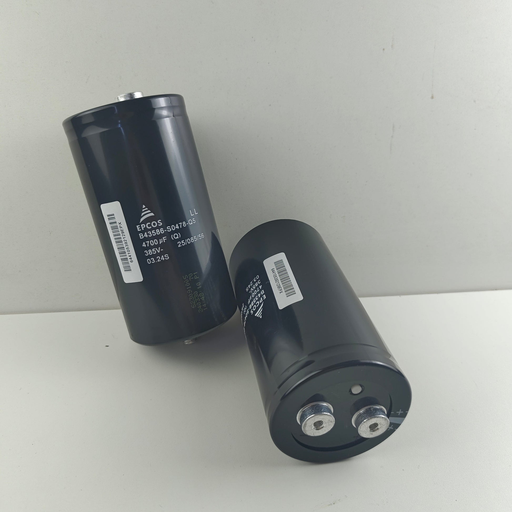 EPCOS EPCOS B43564-S9528-M3 Aluminum Electrolytic Capacitor, 5200 µF 400 V AC – Pack of 12