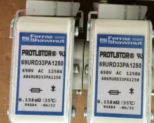 Ferraz Shawmut Ferraz Shawmut A069URD33PA1250 69URD33PA1250 690V URD 1250A aR Fuses (3pieces)