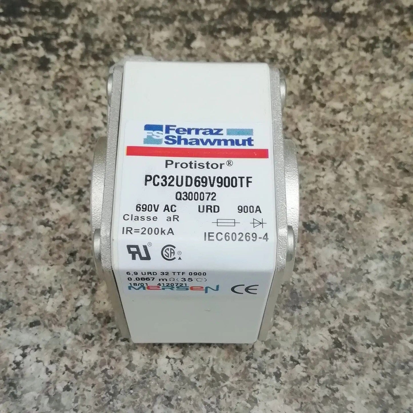 Ferraz Shawmut General Industrial Fuses Mersen Q300072 PC32UD69V900TF Fuse, 900A 690V AC, High-Speed aR Square Body, Size 32 Flush End with Striker