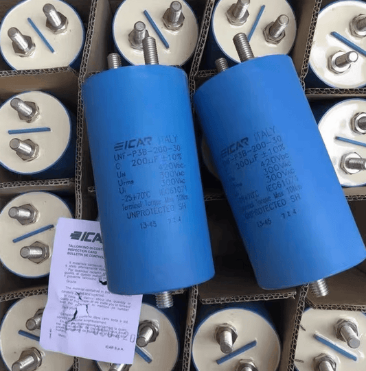 Icar ICAR LNF-P3B-200-30 Motor Run Capacitor, 200µF ±10% 420VDC/300VAC, Unprotected SH, IEC 61071 - Pack of 4