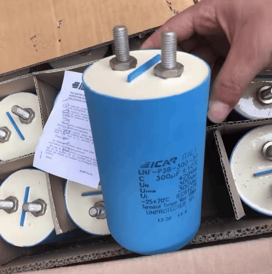 Icar ICAR LNF-P3B-300-30 AC Filter Capacitor, 300µF, 300V, Film Type, 85mm D x 140mm H - Pack of 4