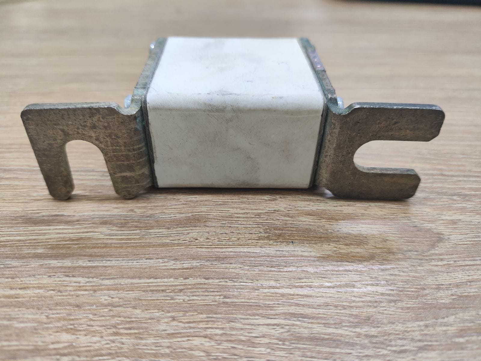 Jean Muller Jean Muller R5045223 1000V 200A  Fuses （4Pieces)