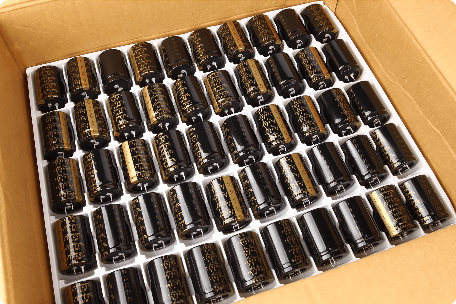 Nichicon Aluminum Electrolytic Capacitors Nichicon LKG1H103MESCBK Gold Tune Audio Grade Capacitor, 10000uF 50V, Snap-In, 35x50mm - Pack of 5