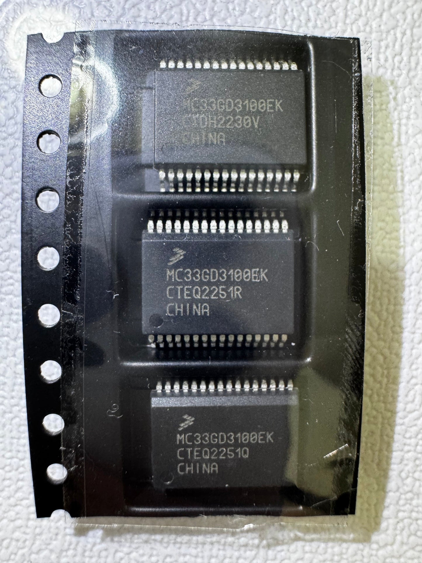 NXP MC33GD3100EK NXP Semiconductors (3 Pieces)