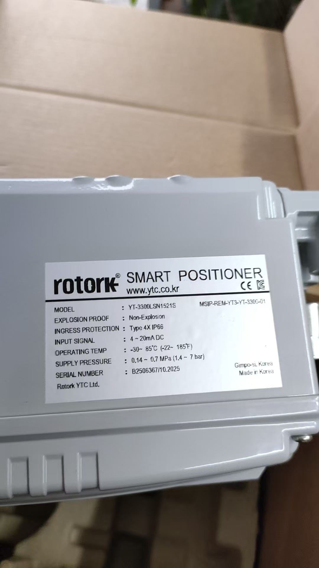 Rotork Rotork YT-3300LSN1521S Electro-Pneumatic Valve Positioner, Linear, Single-Acting, Non-Explosion Proof — Pack of 1