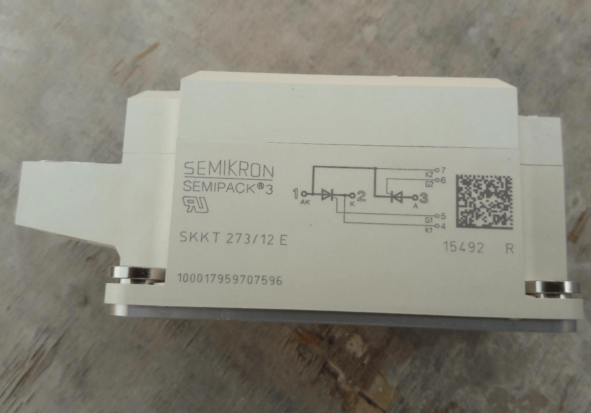 SEMIKRON SEMIKRON SEMIPACK® 3 Thyristor Module, SKKT 273/12 E, 273A 1200V, Dual SCR Series, Industrial Power Semiconductor, Original – Pack of 3