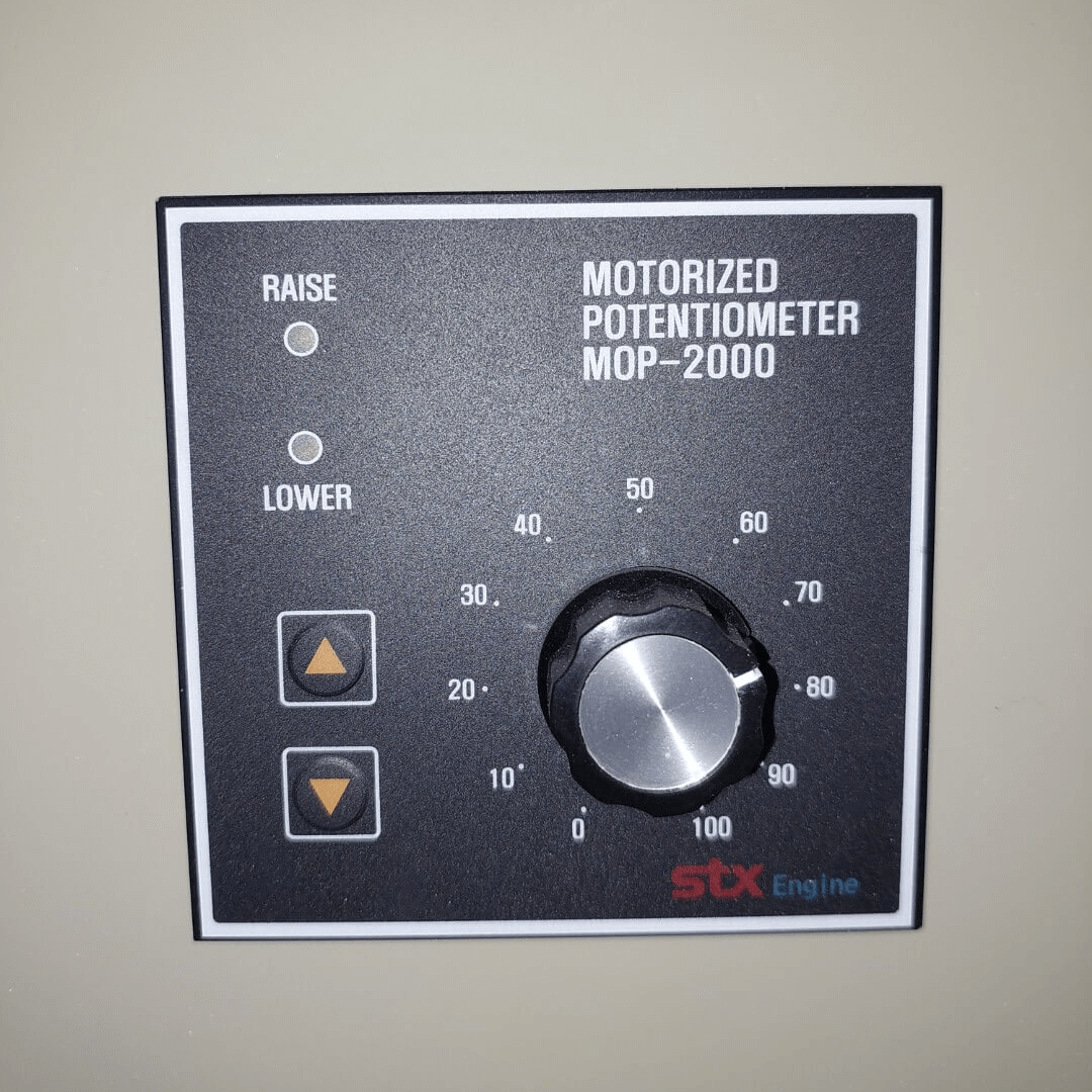 STX Engine STX Engine MOP-2000 Motorized Potentiometer, Engine Speed Control Unit, 0-100 Scale Dial, Raise/Lower Remote Control - Marine Grade