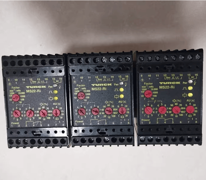 Turck Turck MS22-Ri Proximity Sensor, Inductive, M30 Threaded Barrel, PNP NO, 2-Wire, 10mm Range, IP67 – Pack of 1